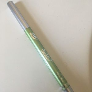 Light Green Eyeliner